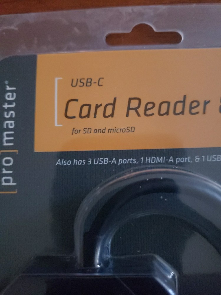 Promaster USB-C Card Reader and Hub for SD and microSD #4041