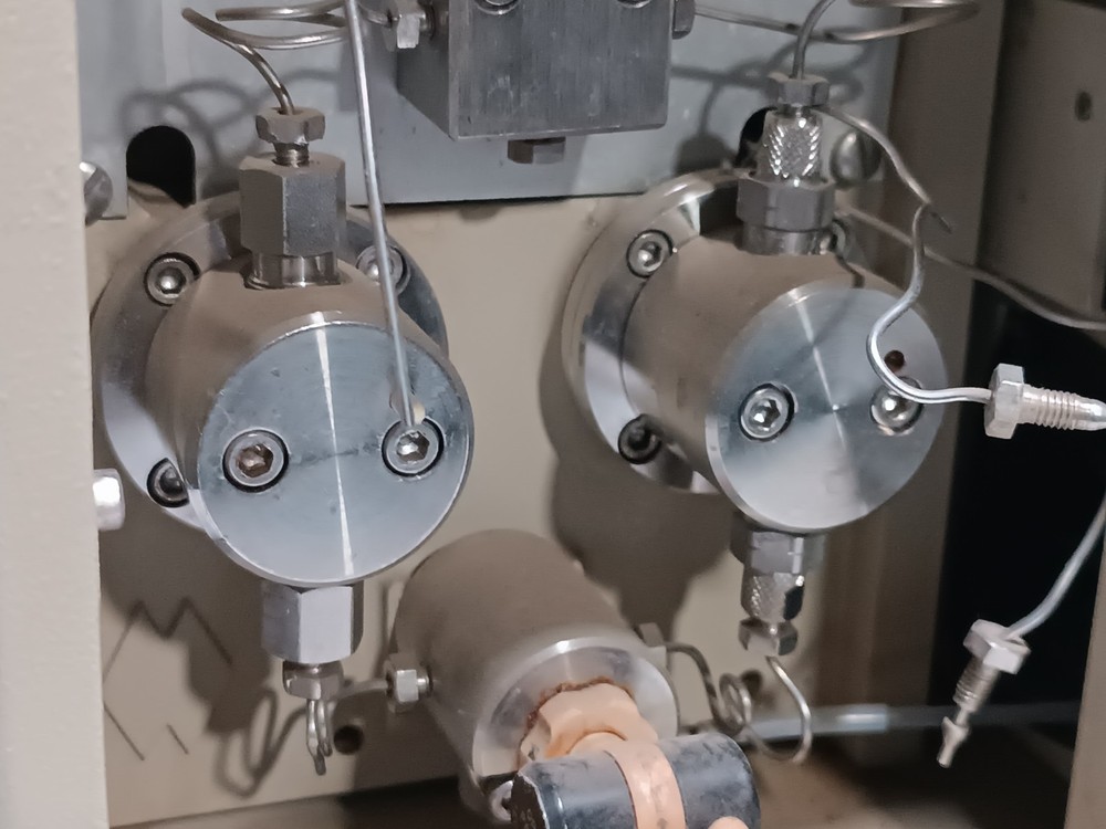 Millipore - Waters 600 Multisolvent Delivery System - Fluid Unit