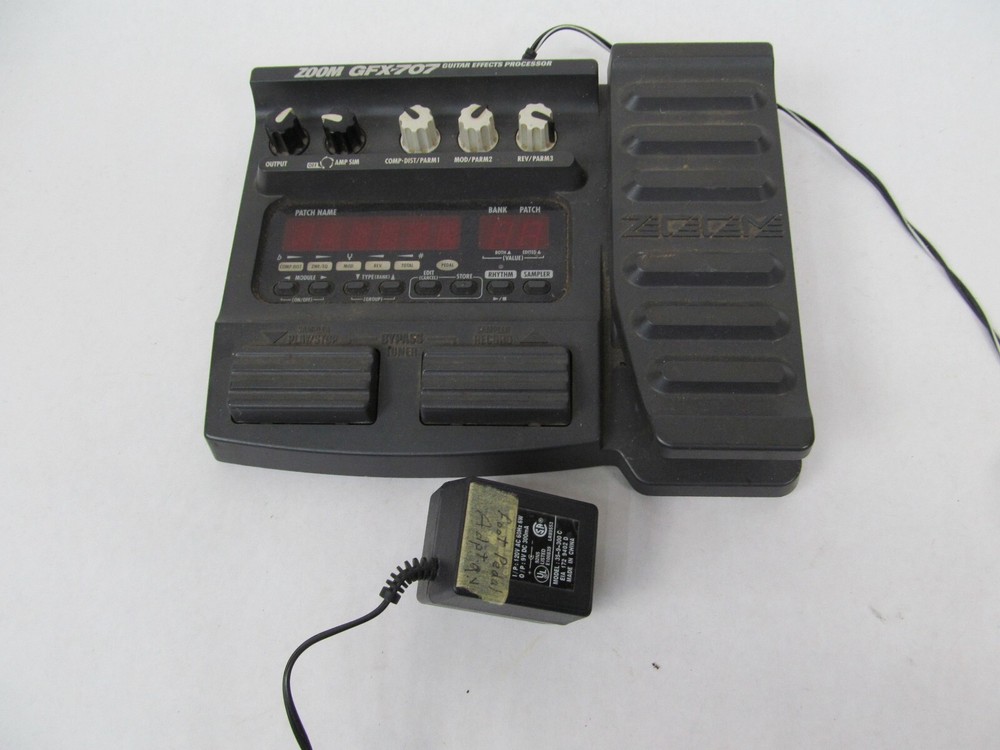 Zoom GFX-707 Guitar Effects Processor