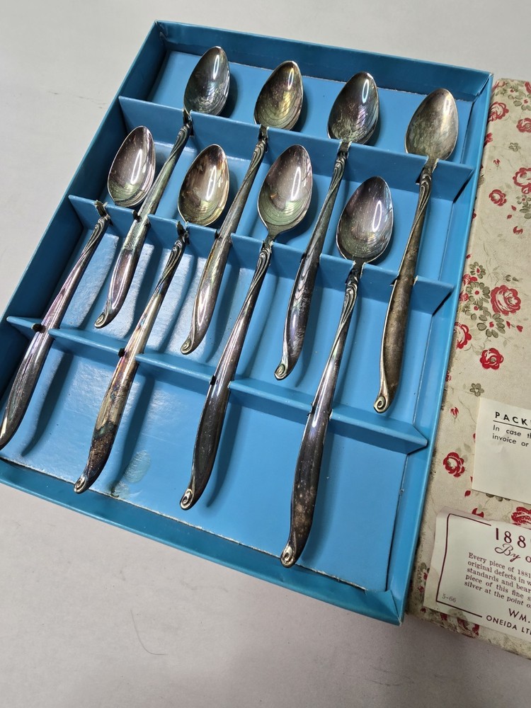 1881 Rogers Oneida Surf Club Silverplate Spoons Set of 8