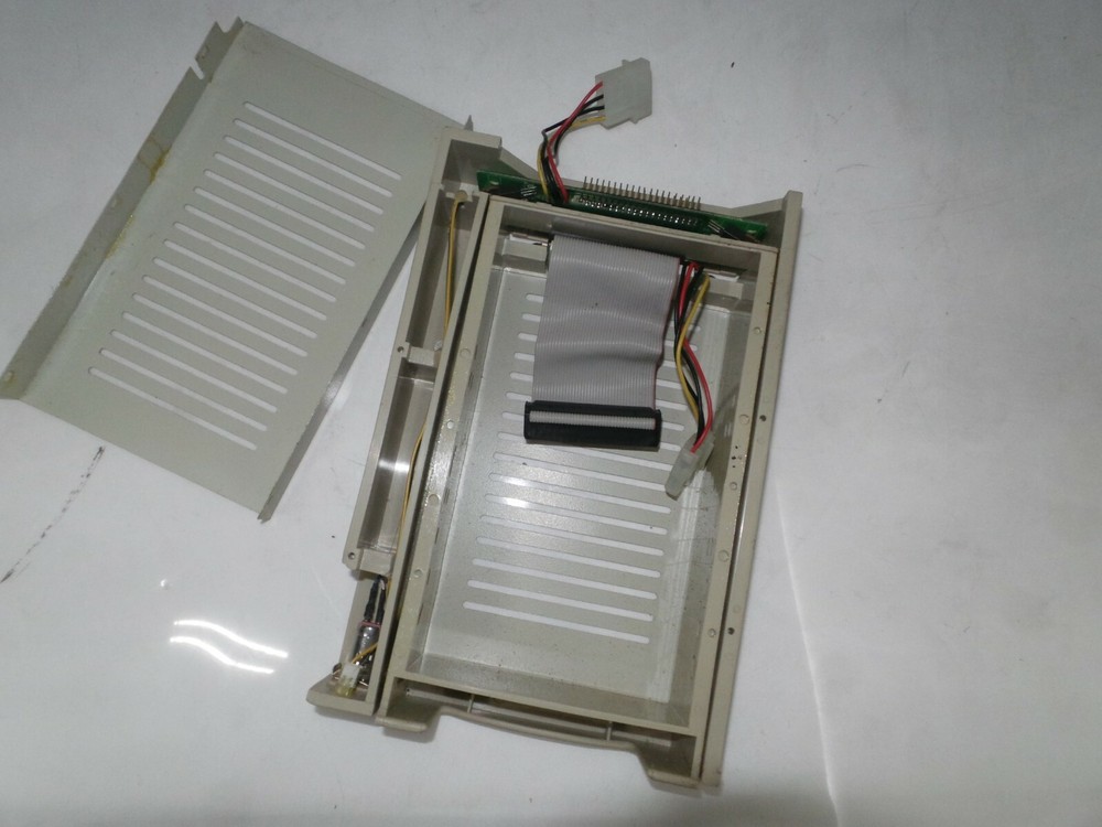 IDE HDD Eclosure for pC white