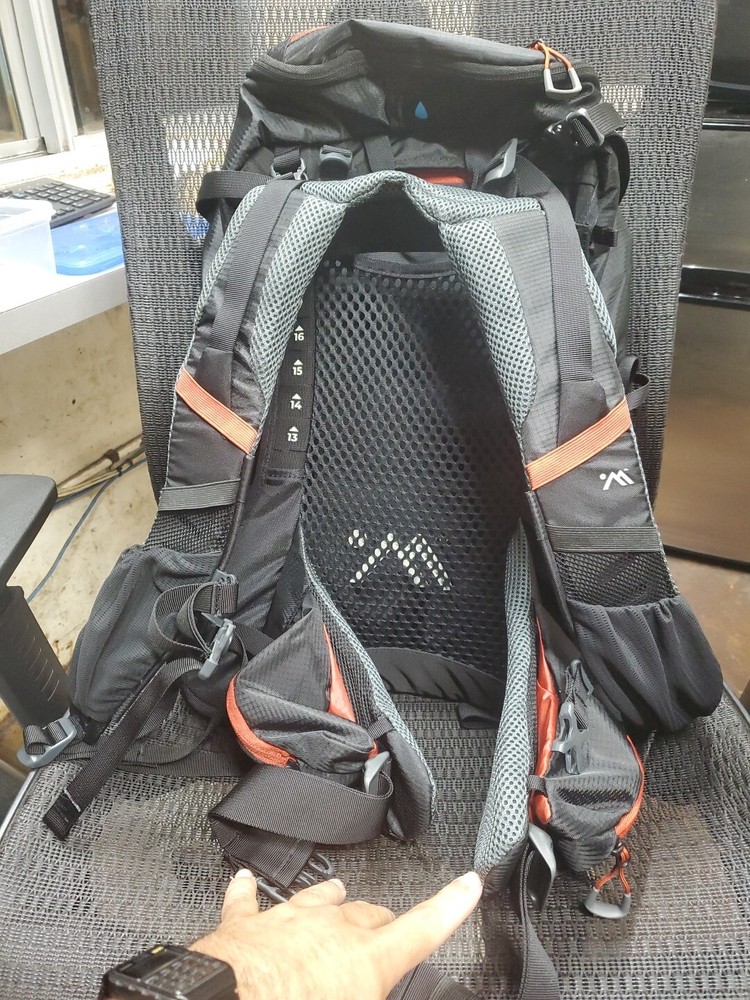 Ampex Cahill Excursion 25-Liter Framepack Multiple Storage Backpack, Blk, Gray
