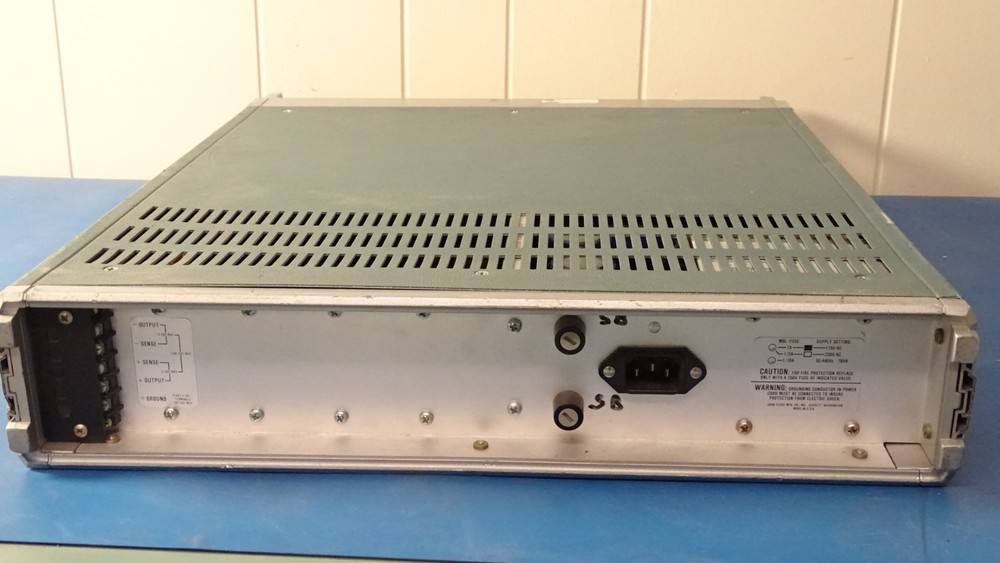 Fluke 343A DC Voltage Calibrator