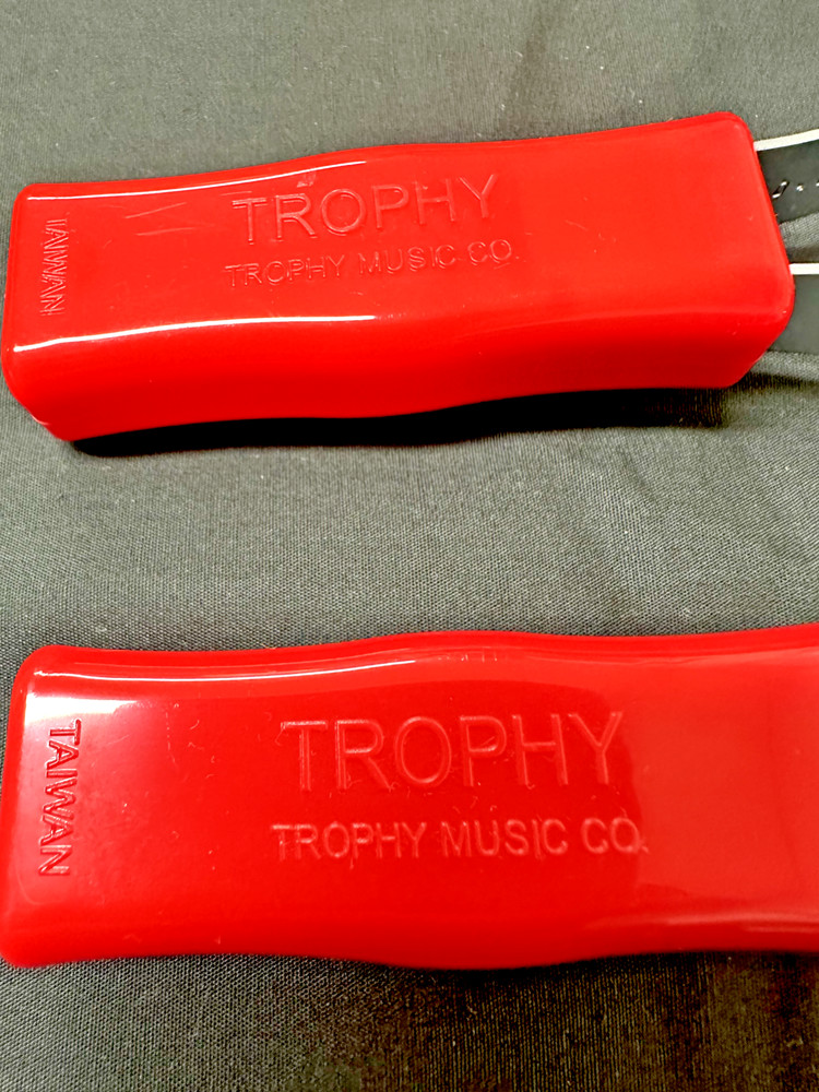 Trophy Classics Musical Spoons, PAIR, 2 Sets, Red & Chrome, #3470-MINT