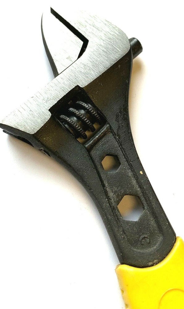 MAXCRAFT 8" ADJUSTABLE WRENCH #62304 - NEW!