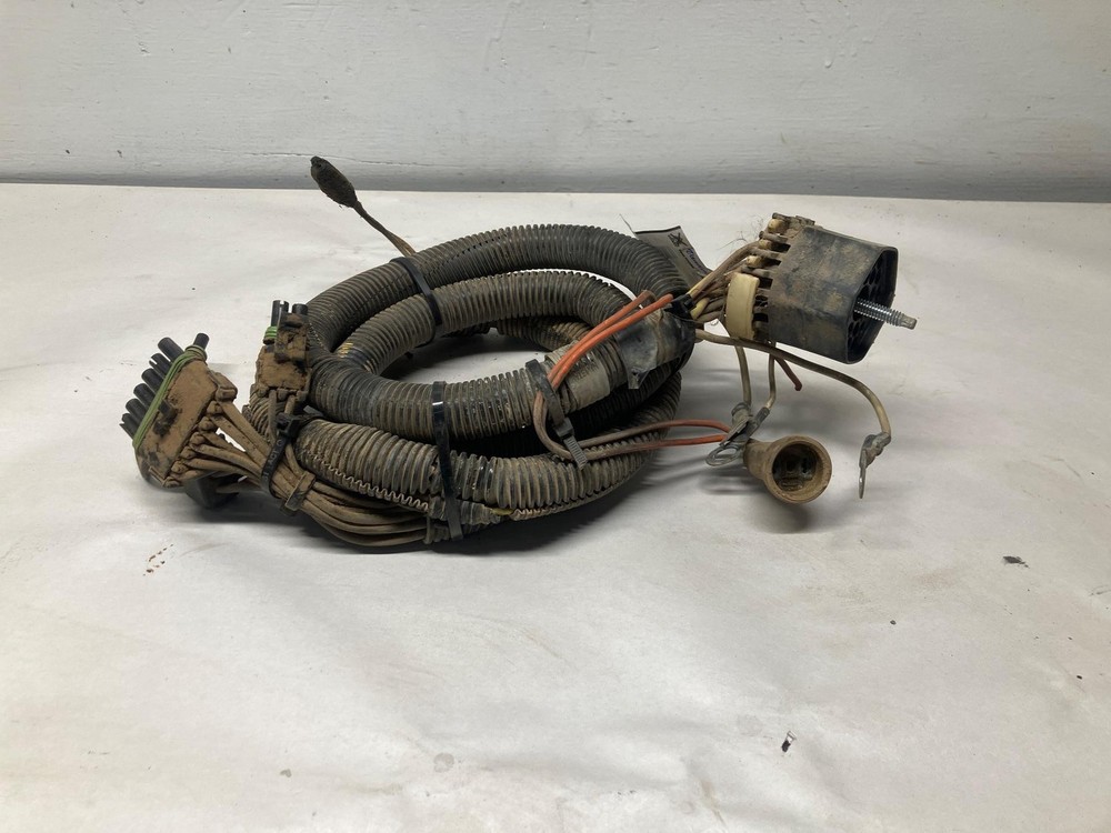 International 9400 Wiring Harness, Cab - Used