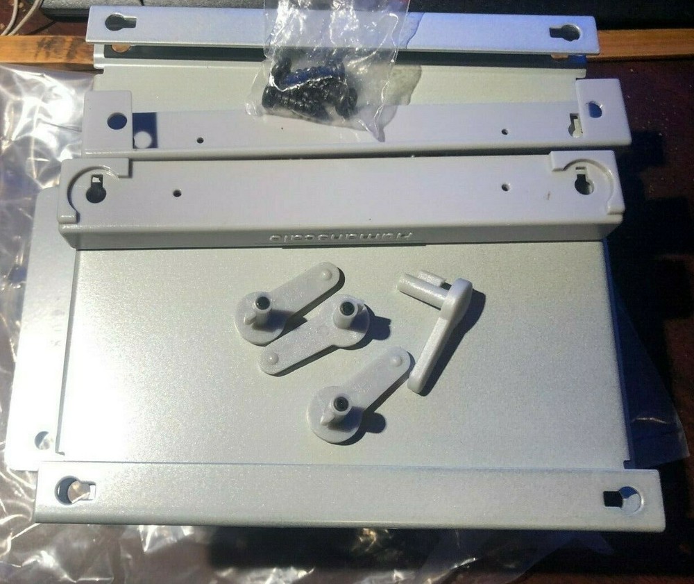 Humanscale float cpu bracket monut