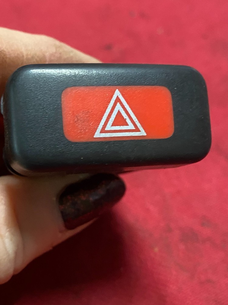 INTERNATIONAL CF500  HAZARD SWITCH
