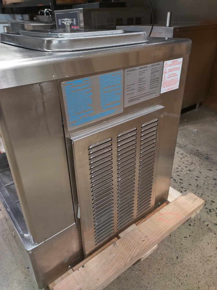 *Used* Taylor 161 soft serve machine