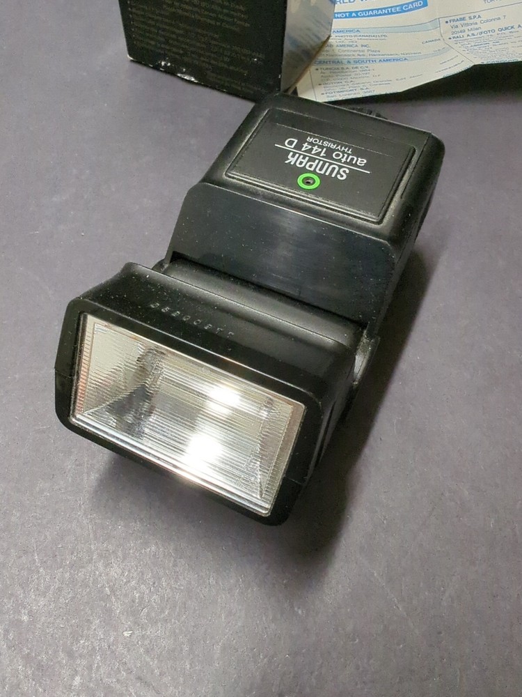 Vintage Sunpak Multi Dedicated Thyrisor 144D Auto Camera Flash