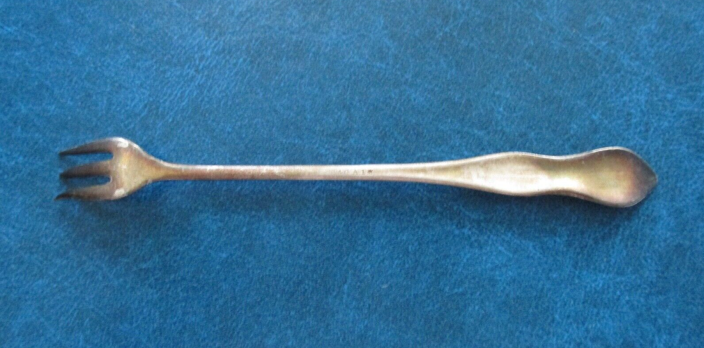 VINTAGE "THE SPOKANE" (FORMER SPOKANE WASHINGTON HOTEL) SILVERPLATE PICKLE FORK