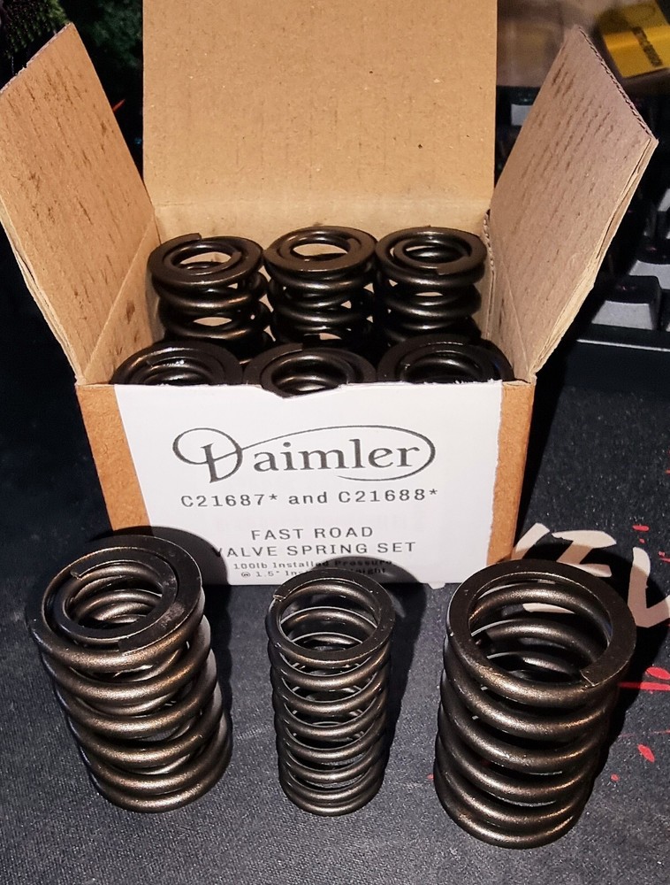 Daimler V8 Valve Spring Set - Fast Road Uprated