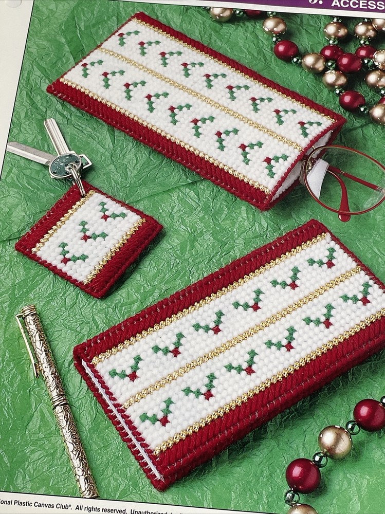 Holly Accessories Glasses Case Checkbook Cover Annie's Plastic Canvas Pattern