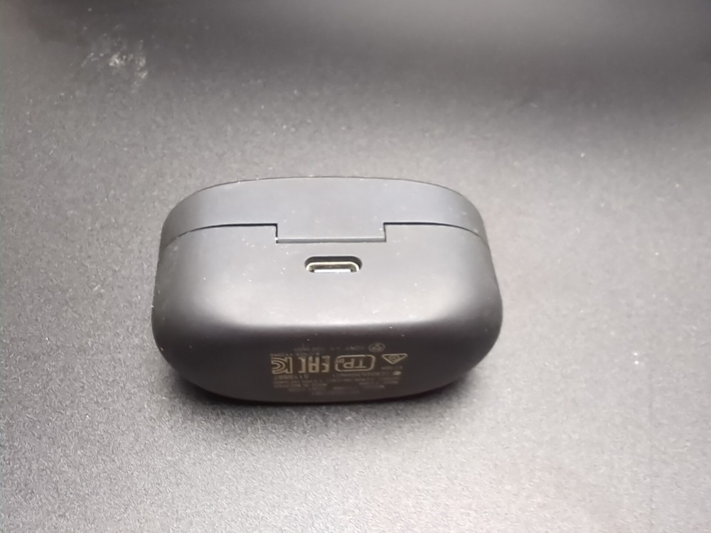 Sony WF-1000XM4 Charging Case Only
