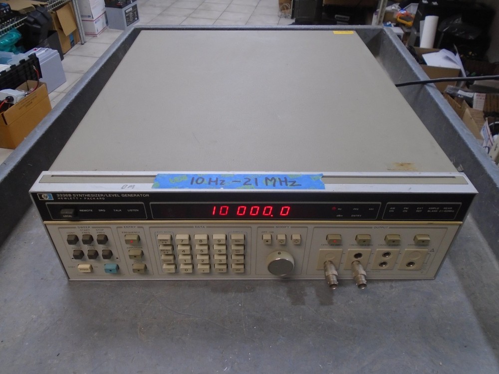 Hewlett Packard 3336B Option 005 Synthesizer/Level Generator