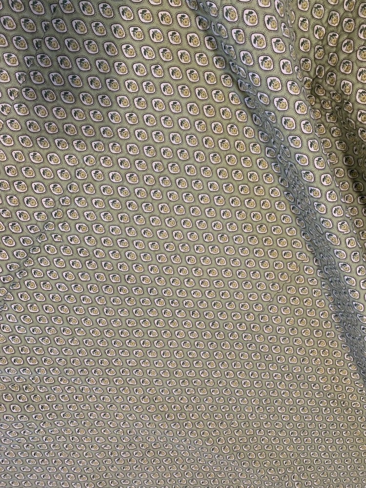 Green vintage double wedding ring quilt