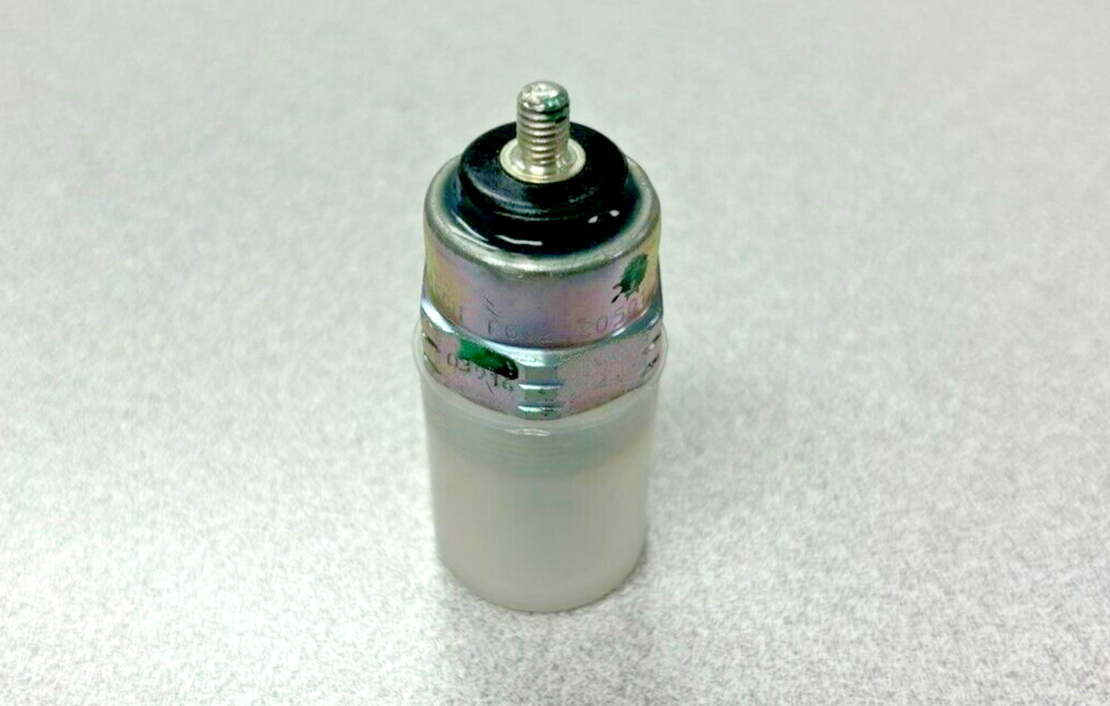 Case part# 8094248 solenoid valve