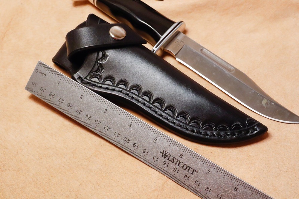Custom Black Leather Sheath for Buck 119