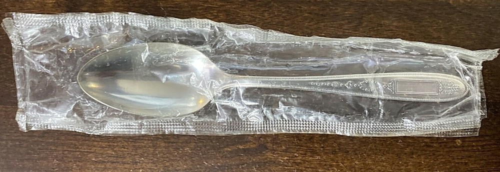 ONEIDA COMMUNITY SILVER -- GROSVENOR PATTERN -- 6"  SILVERPLATE TEASPOON