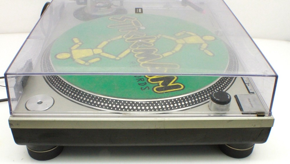 Technics Turntable Modle SL1200 MK2 DJ