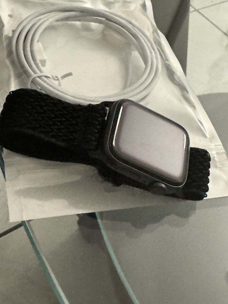 apple watch se 38mm black