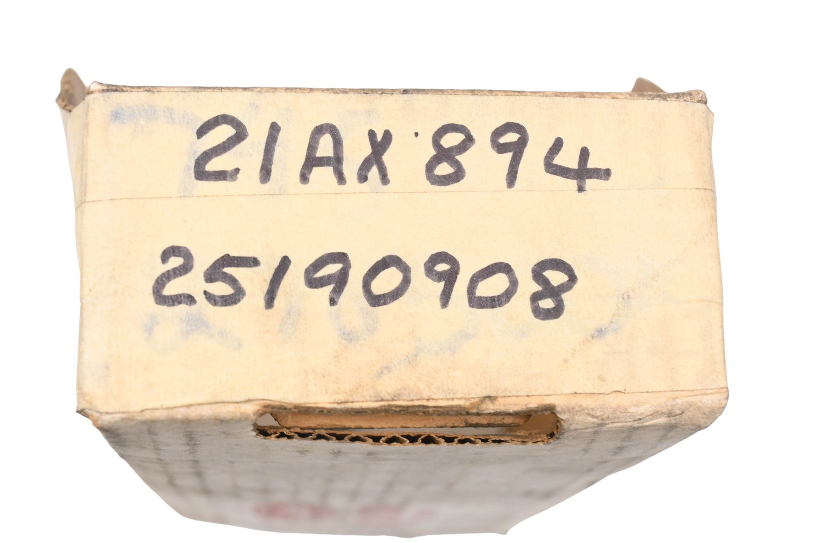 Mack 21AX894, 25190908 Righthand Wheel Stud Inner Nut NOS