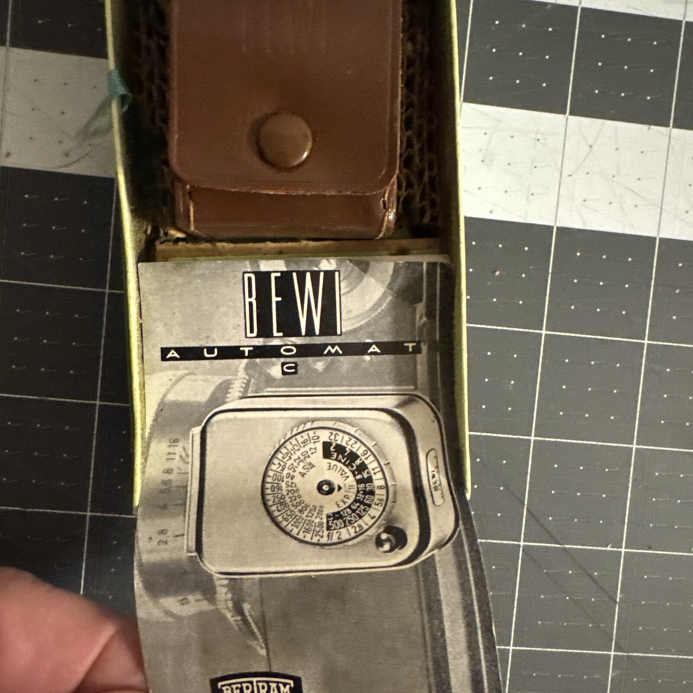 BERTRAM BEWI AUTOMAT C EXPOSURE LIGHT METER VINTAGE NIB