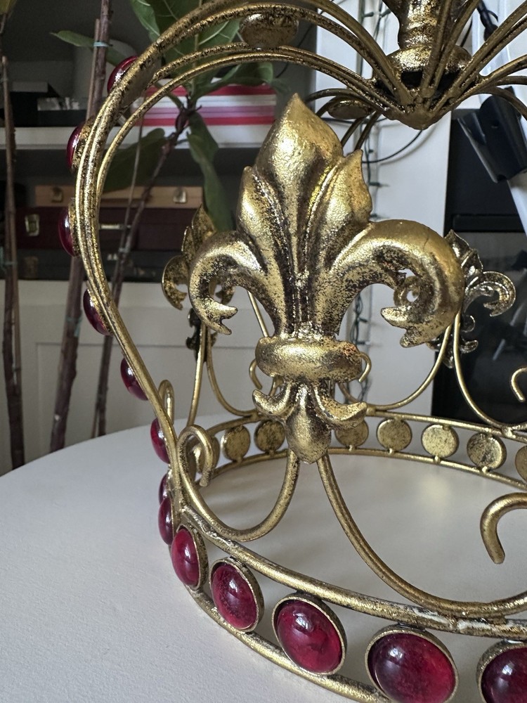 Oversize Costume jewelry Crown