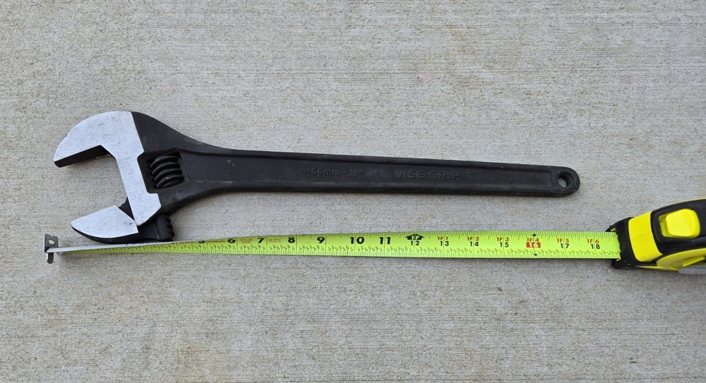 Irwin 18-Inch Black Oxide Adjustable Wrench
