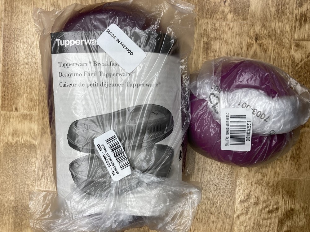 Tupperware Microwave Breakfast Maker Set-NEW- SHIPPING INCLUDED