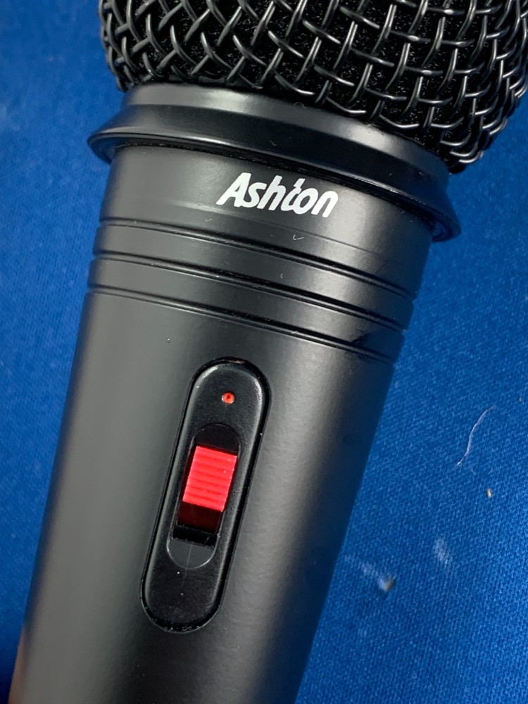 Ashton DM-20 Black Microphone with case