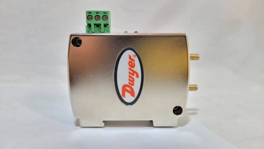 Dwyer 607D-05 DIN Rail Mount Differential Pressure Transmitter