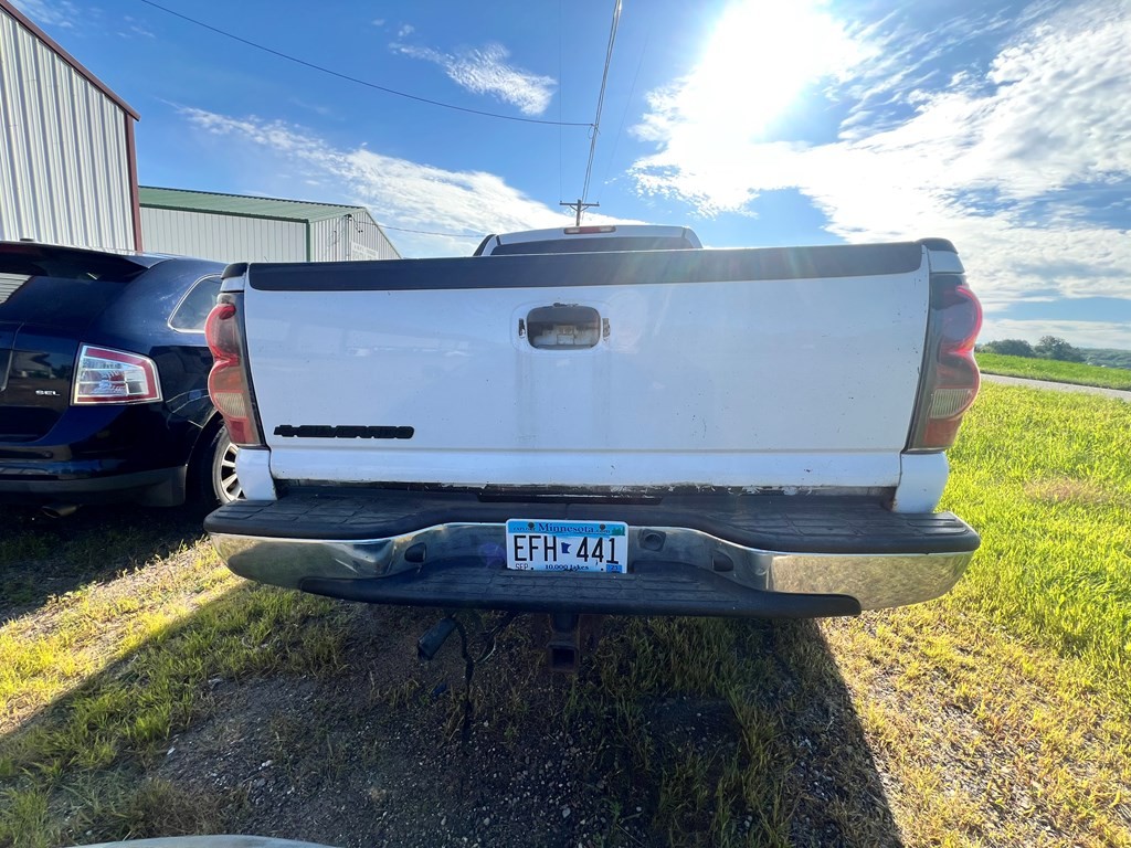 2005 Chevy Silverado 2500 2500HD CD Player AM FM Stereo Radio OEM