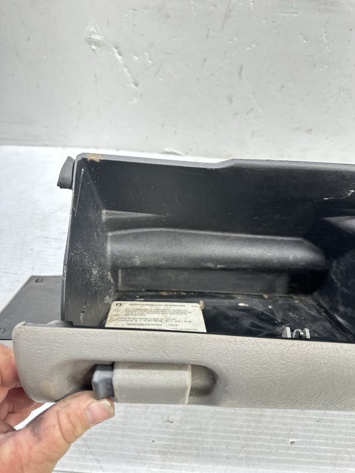 95-99 TRUCK OBS Silverado Tahoe Sierra Suburban Yukon Glove Box Storage Grey S2