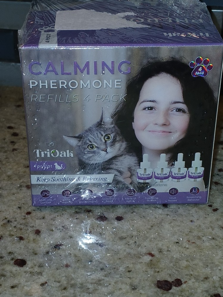TriOak Cat Calming Diffuser 2 in 1 Anxiety Relief Pheromone Refills 4 Pack NEW