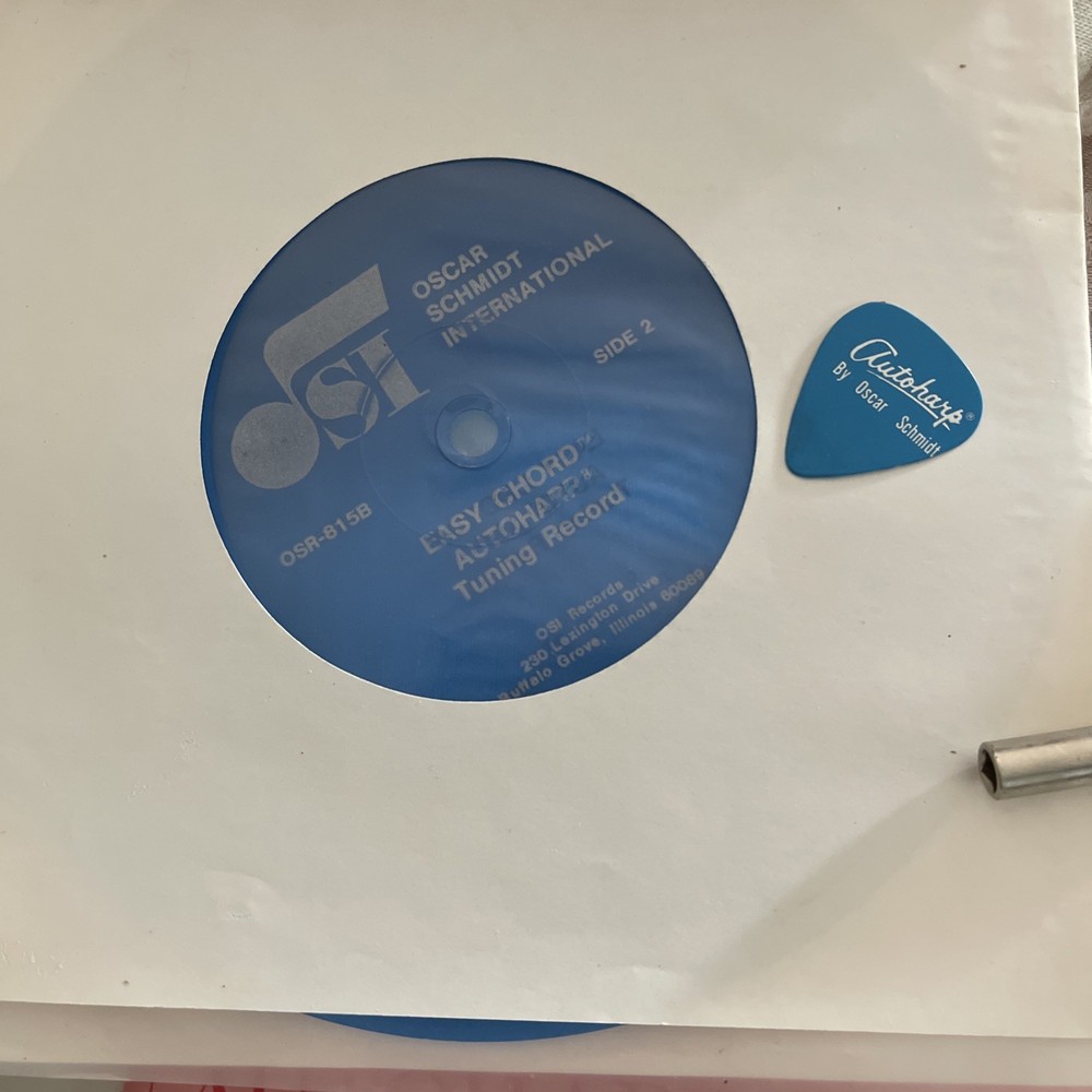 OSCAR SCHMIDT AUTO HARP 6 CHORD 18 STRING