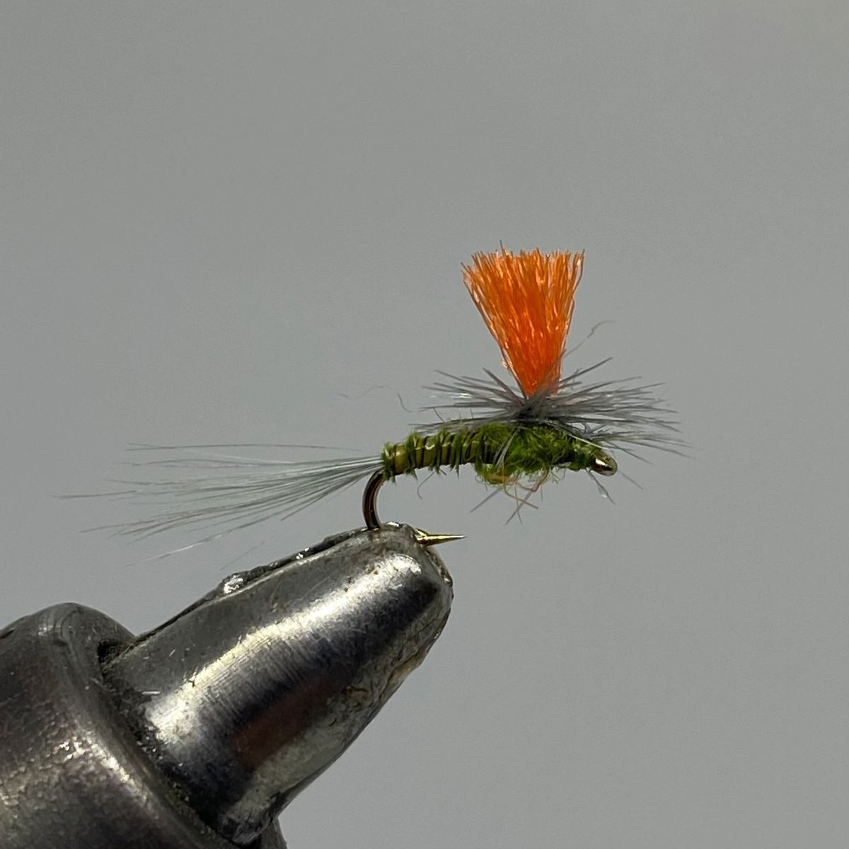 One Dozen (12) - Hi-Vis Parachute Blue Winged Olive - Dry Fly