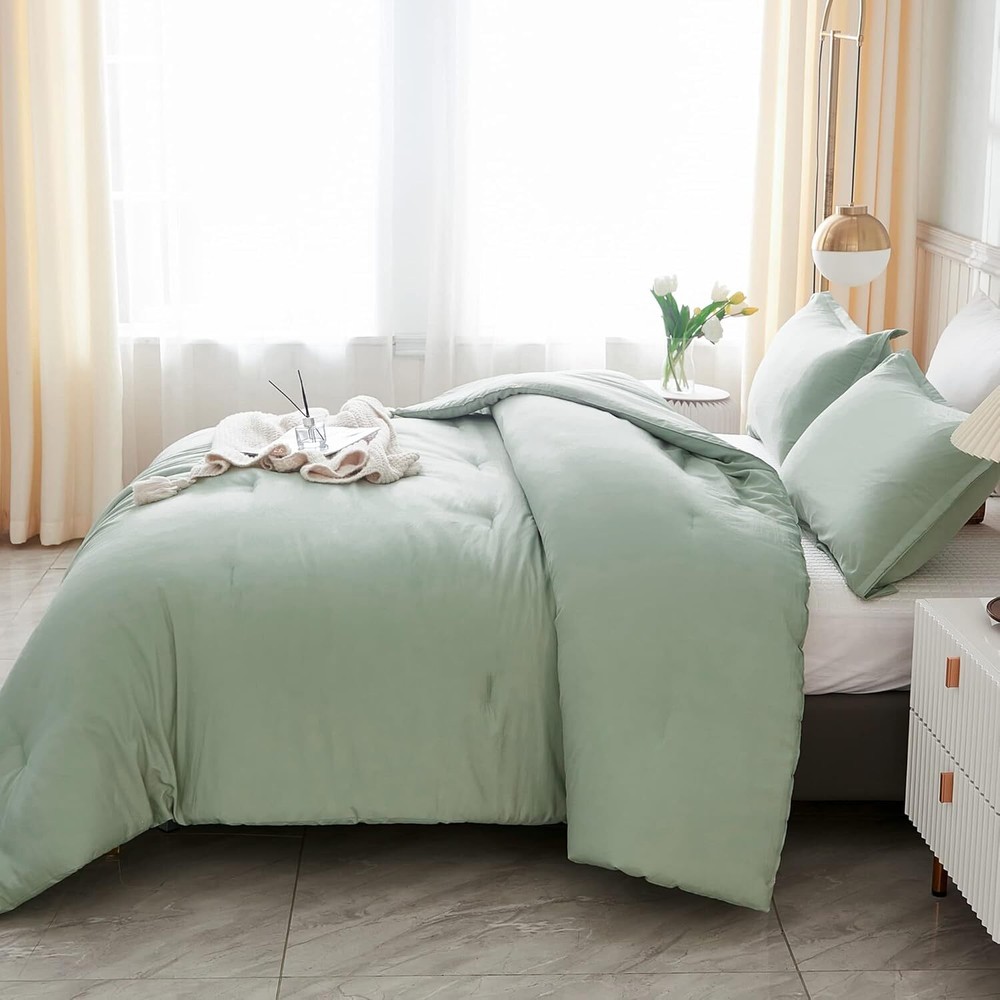King Size Sage Green Comforter Set, 3-Piece King Size Solid Color Comforter Set