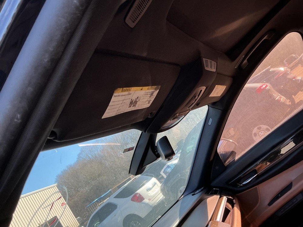 750IL 2012 Glove Box 4912019