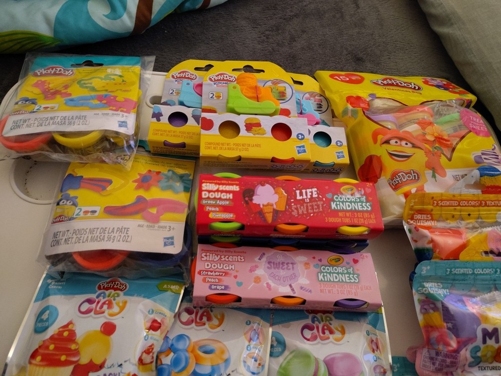 Play-Doh LOT 15 Items