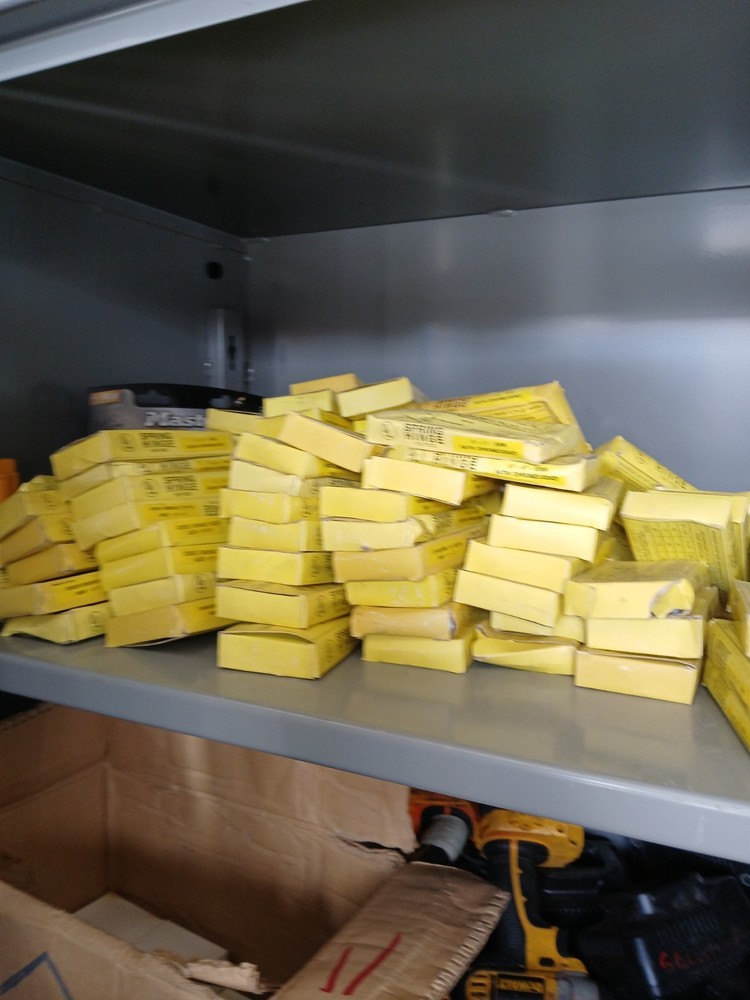 UL Spring Hinges one in each box, door hinge