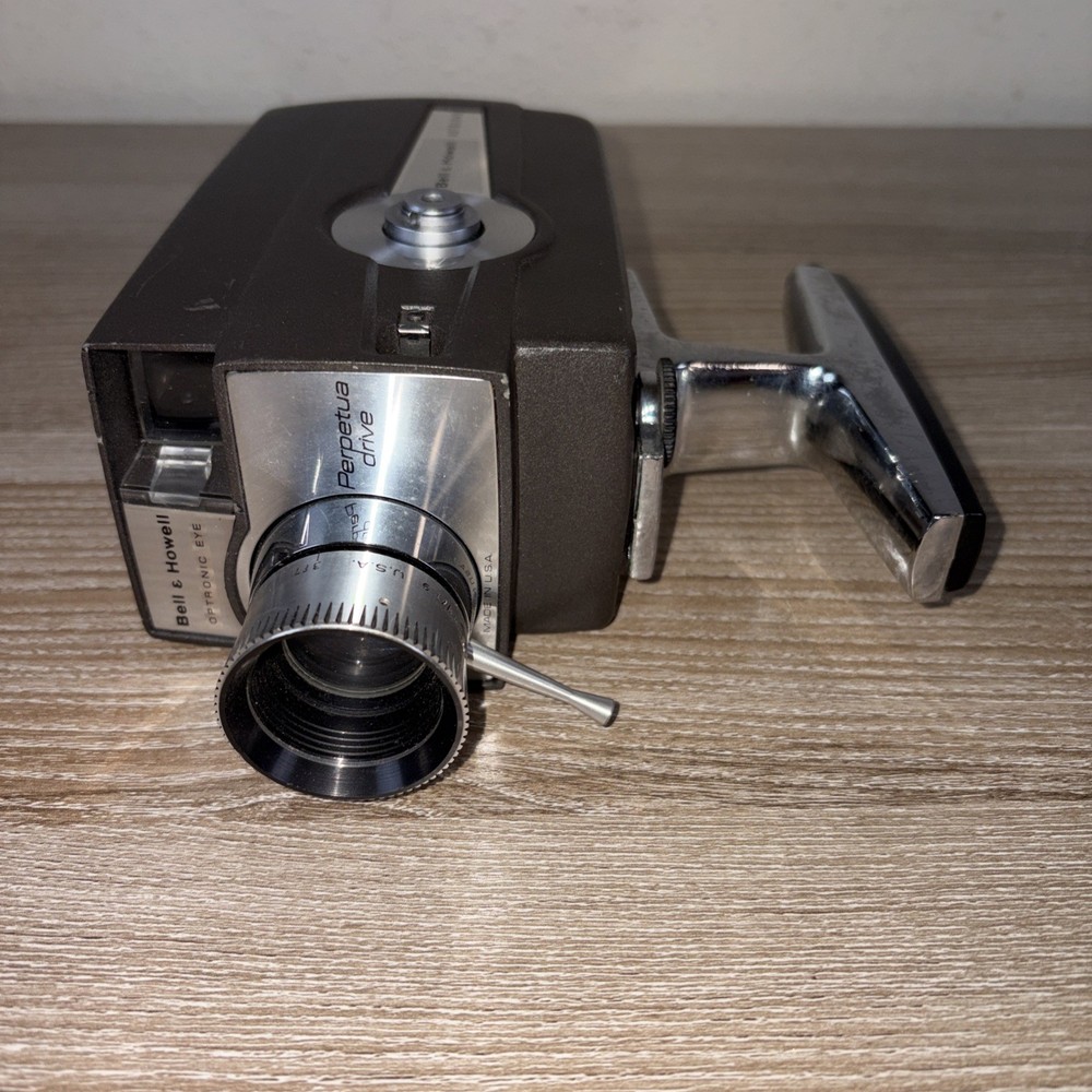Bell & Howell 311 Super 8 Camera 1966 Tested And Working