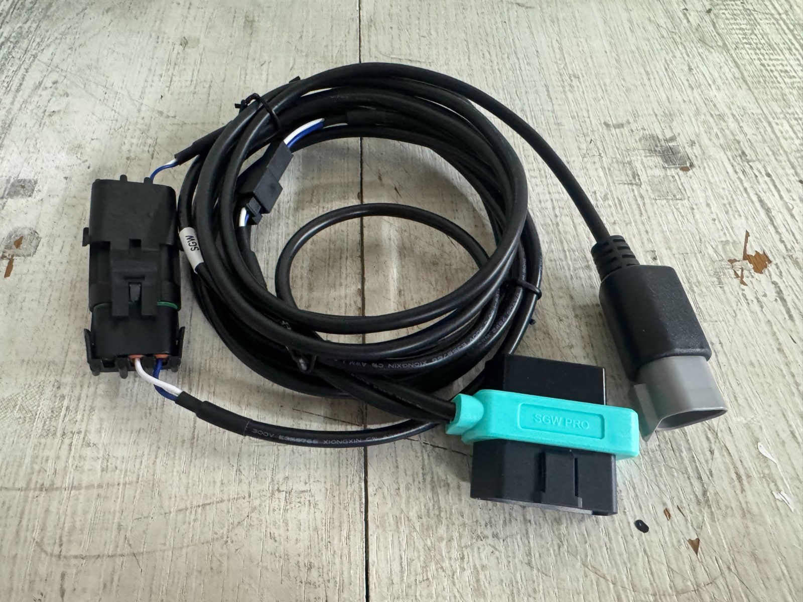 CUMMINS RAM PICKUP BREAKOUT BENCH J1939 CABLE TITAN