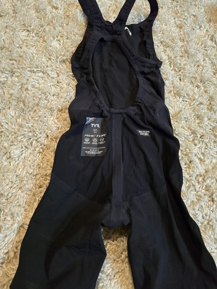 TYR Avictor Size 24 Open-back