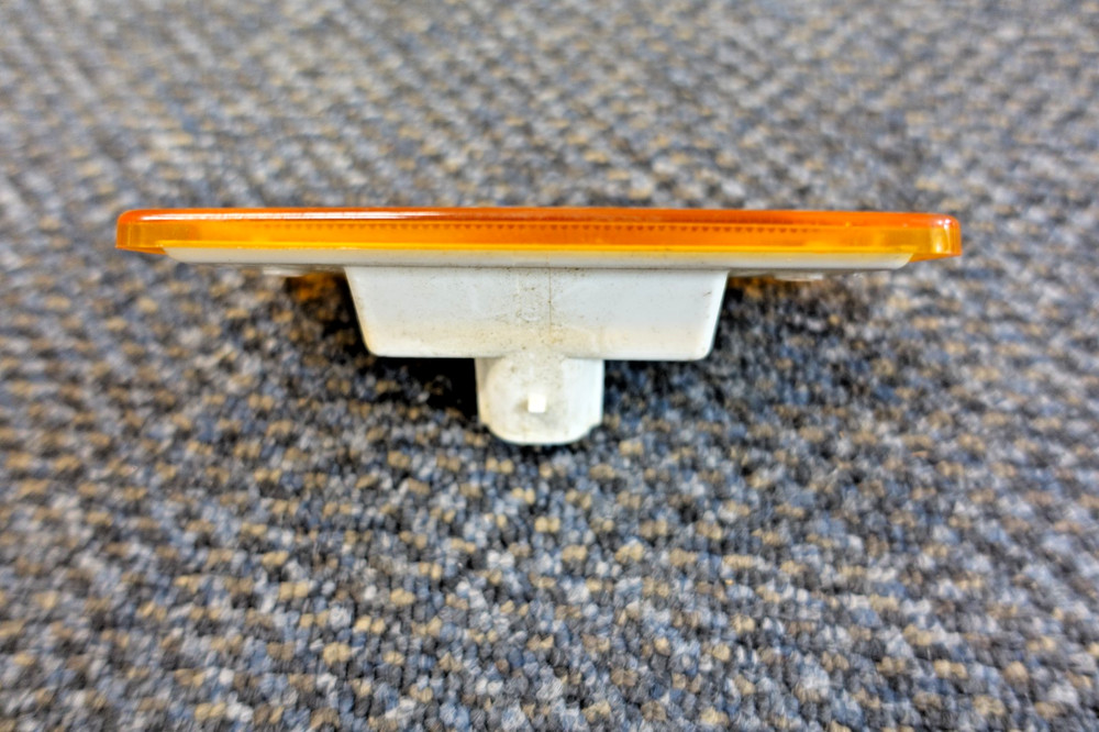 Freightliner 22-51942-000 Marker Light