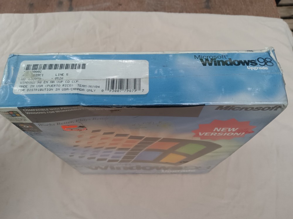 Microsoft Windows 98 Upgrade CD-ROM Operating System English SEALED