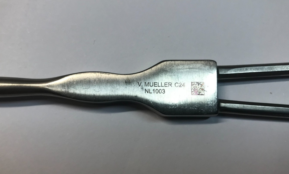 V. Mueller NL1003 Cushing Retractor 9"