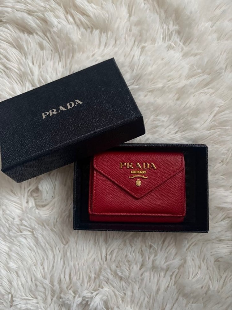 PRADA Saffiano Leather Tri-fold Compact Wallet Red excellent gift