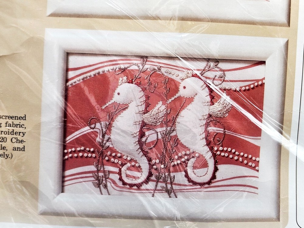 Fish Needle Point Pictures Kit Creative Circle 847 Unopened