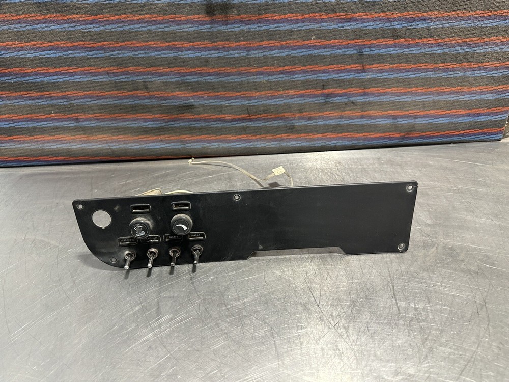 Peterbilt Switch Dash Panel 379 2004 OEM